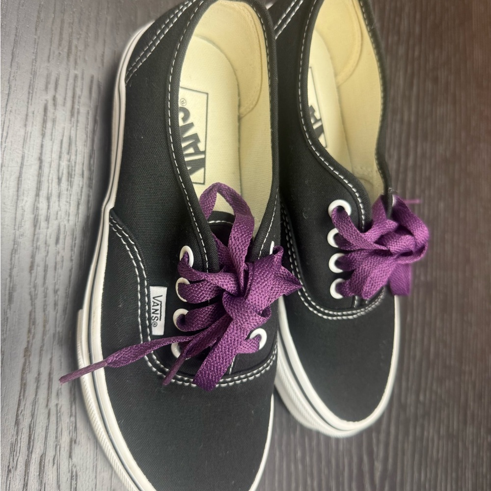 Vans Black Canvas Sneakers with Purple Accents 💜